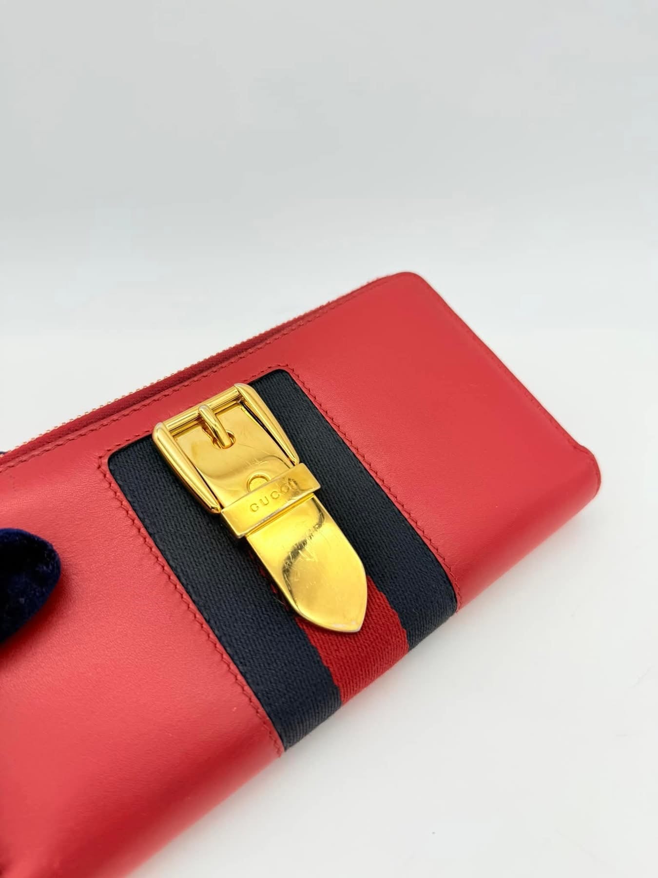 Gucci Leather Sylvie Zip Around Wallet