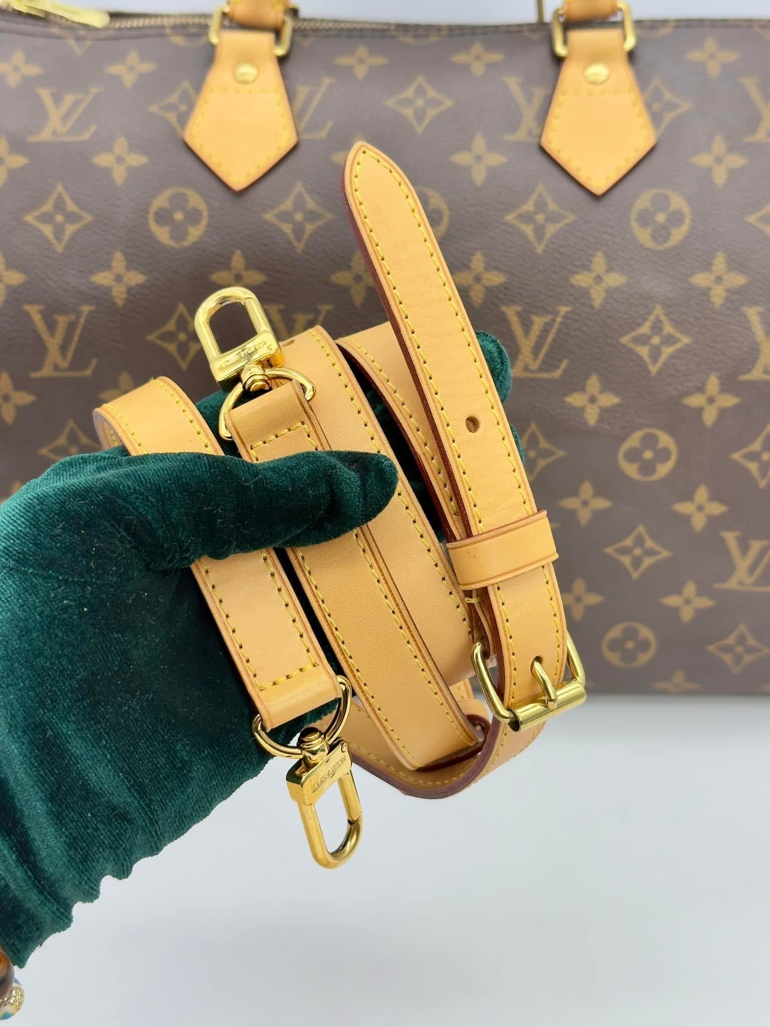 Louis Vuitton Vintage Monogram Speedy 35 Handbag