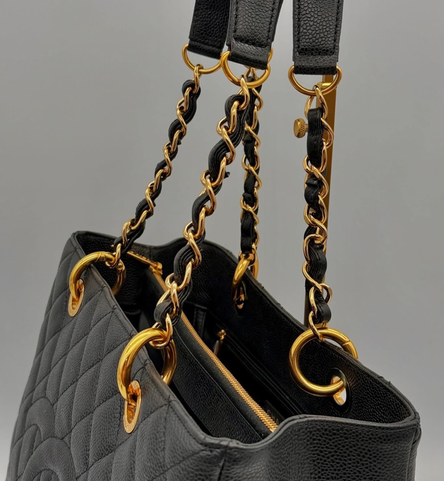 Chanel Matelasse Grand Chain Gst Caviar Skin Leather Black