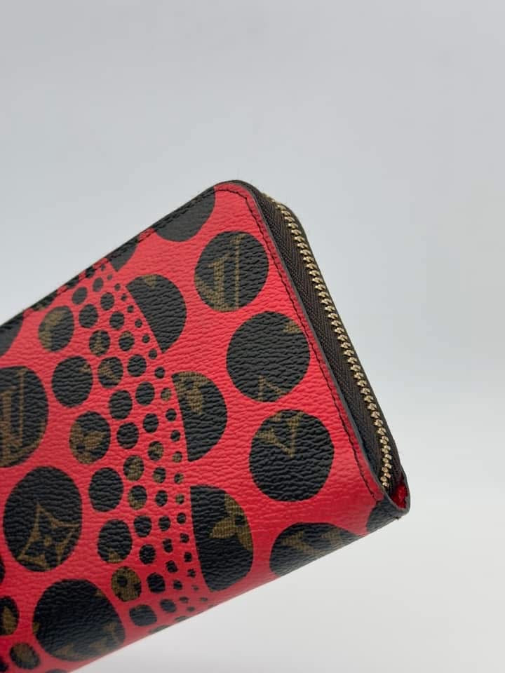 Louis Vuitton x Kusama Yayoi Wallet Zippy