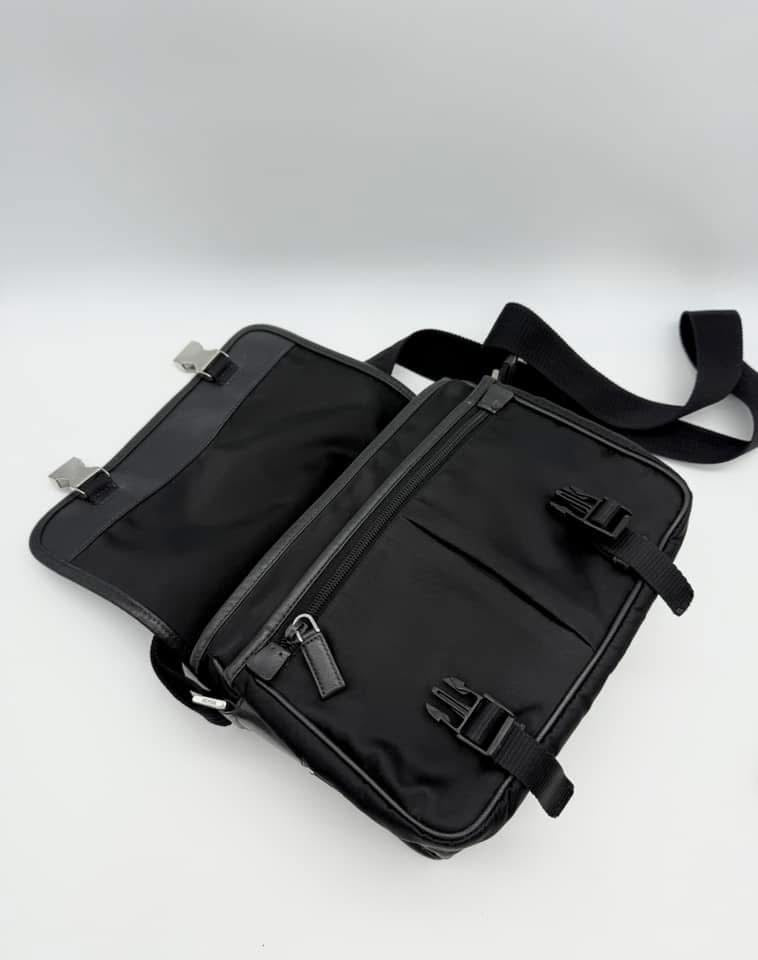 Prada Messenger Cross Body Bag Nero Black