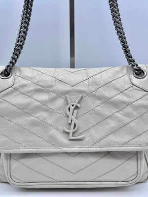 Saint Laurent Medium Niki Chain Bag in Blanc Vintage - White